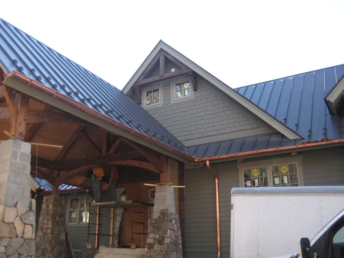 Craftsman Roofing team delivering quality roofing work in East Lansdowne